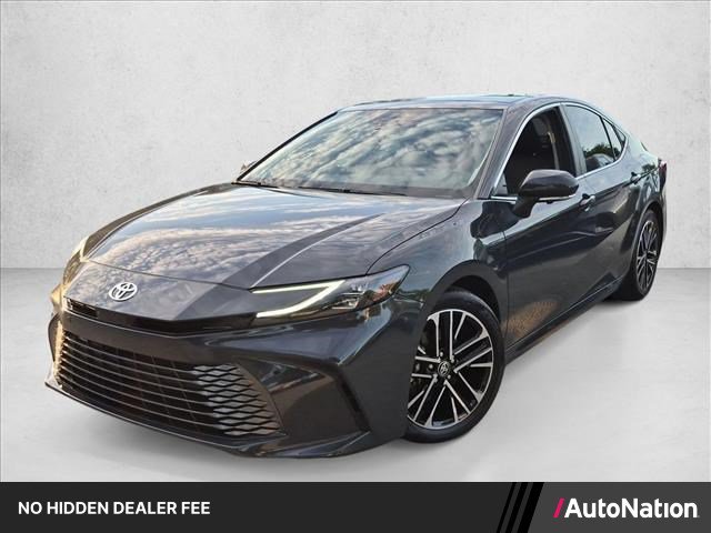 Used 2025 Toyota Camry XLE w/ Premium Plus Package FWD image 1