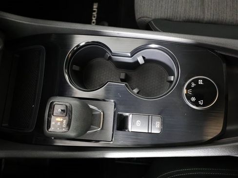 Used 2023 Nissan Rogue SV image 19