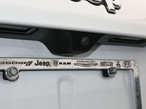 Used 2023 Jeep Compass Limited image 35