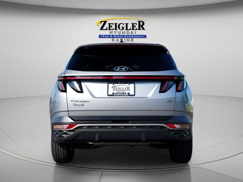 Certified 2023 Hyundai Tucson SEL AWD/4WD image 6
