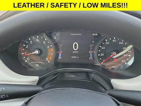 Used 2025 Jeep Compass Limited AWD/4WD image 13