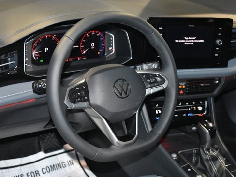 New 2026 Volkswagen Jetta SEL image 2
