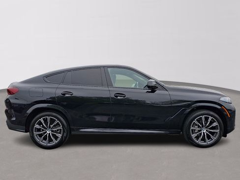 Used 2025 BMW X6 xDrive40i AWD/4WD image 7