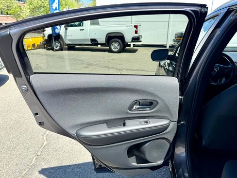 Used 2022 Honda HR-V Sport image 17