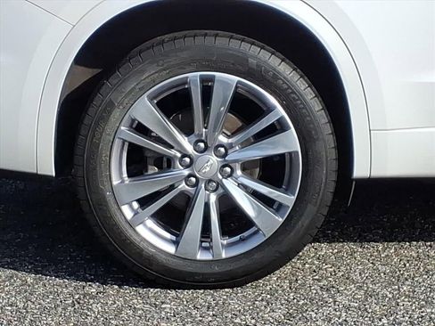 Used 2024 Cadillac XT6 Premium Luxury image 3