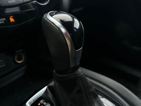 Certified 2020 Nissan Rogue SV image 23