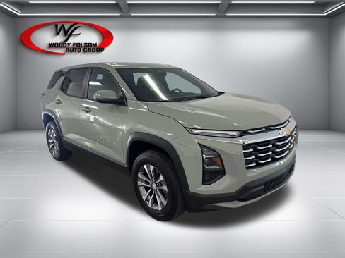New 2026 Chevrolet Equinox LT FWD image 3
