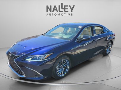 New 2025 Lexus ES 300h w/ Luxury Package