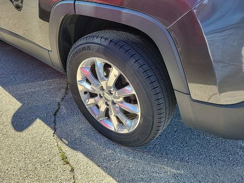 Used 2016 Jeep Cherokee Limited AWD/4WD image 4