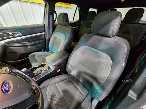 Used 2016 Ford Explorer XLT AWD/4WD image 15