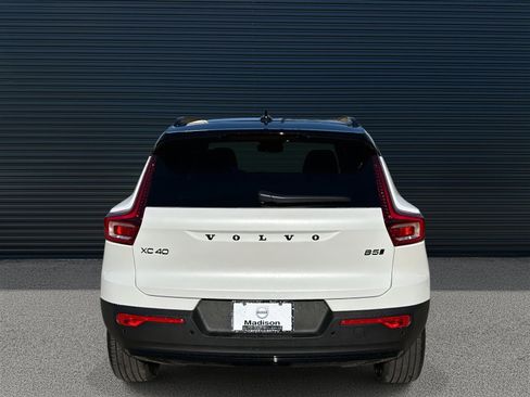 New 2026 Volvo XC40 B5 Ultra w/ Climate Package image 6