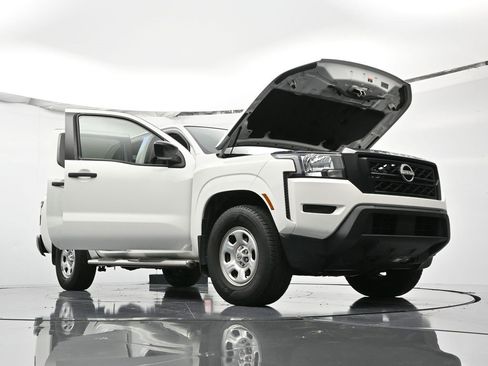 Used 2022 Nissan Frontier S w/ Technology Package image 59