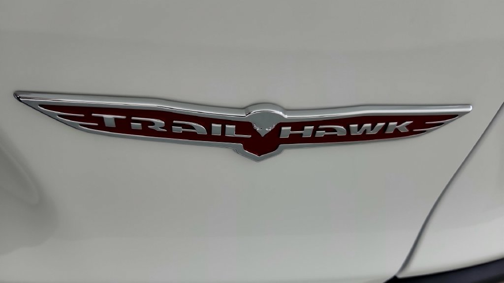 Used 2021 Jeep Cherokee Trailhawk w/ Sun, Sound & Nav Group AWD/4WD image 13