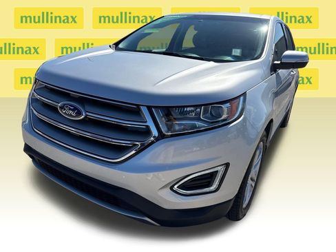 Used 2016 Ford Edge Titanium w/ Technology Package FWD image 9