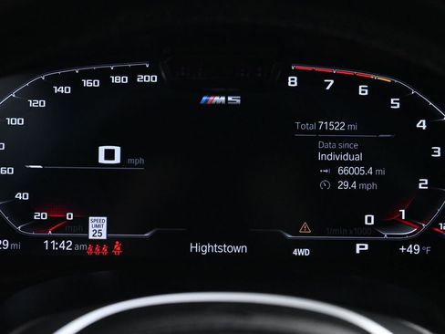 Used 2022 BMW M5 w/ Executive Package image 32