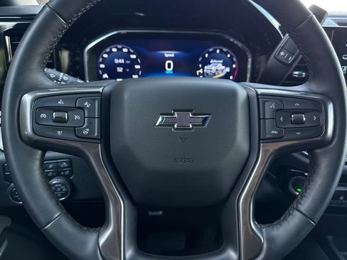 Certified 2025 Chevrolet Silverado 2500 ZR2 w/ Technology Package AWD/4WD image 27
