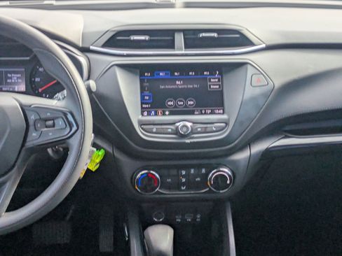 Used 2021 Chevrolet TrailBlazer LS image 16