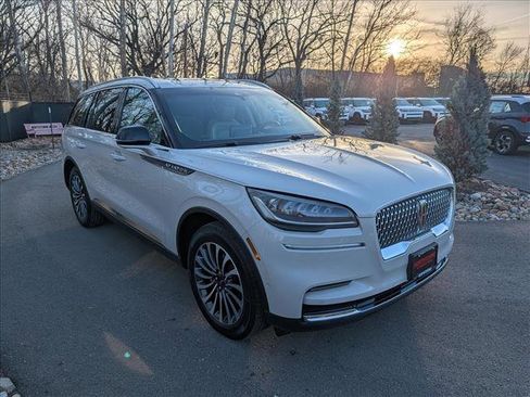 Certified 2023 Lincoln Aviator Reserve w/ Equipment Group 201A image 7