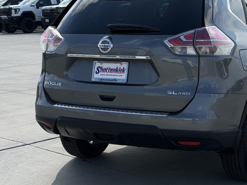 Used 2016 Nissan Rogue AWD image 6