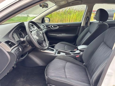 Used 2019 Nissan Sentra SV FWD image 9
