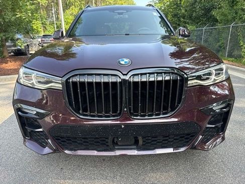 Used 2021 BMW X7 xDrive40i w/ M Sport Package AWD/4WD image 2