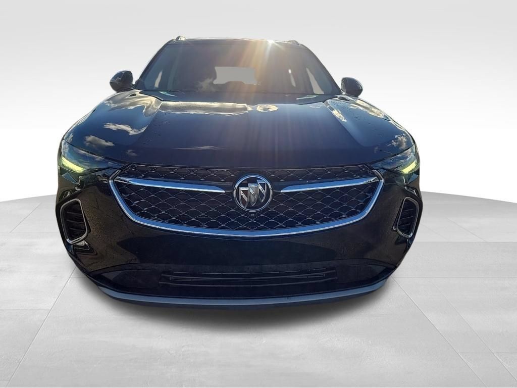 Certified 2021 Buick Envision Avenir w/ Technology Package II AWD/4WD image 8