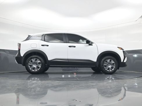 New 2026 Nissan Kicks S image 22