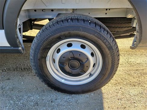 New 2026 Ford Transit 250 148 Medium Roof image 22