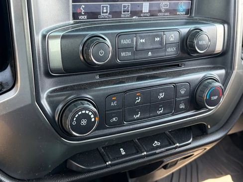Used 2019 Chevrolet Silverado 1500 LT RWD image 9