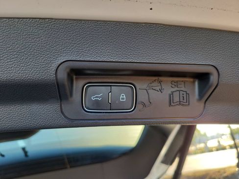 Used 2025 Ford Explorer ST AWD/4WD image 10