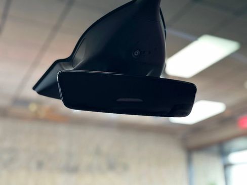 Used 2022 Tesla Model X Plaid image 57