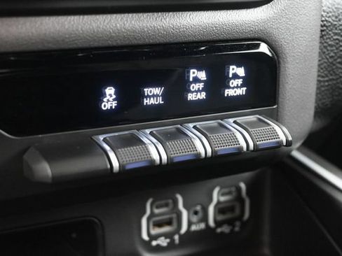 Used 2022 RAM 1500 Big Horn AWD/4WD image 26