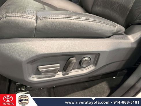 Used 2023 Toyota Tundra Limited image 15