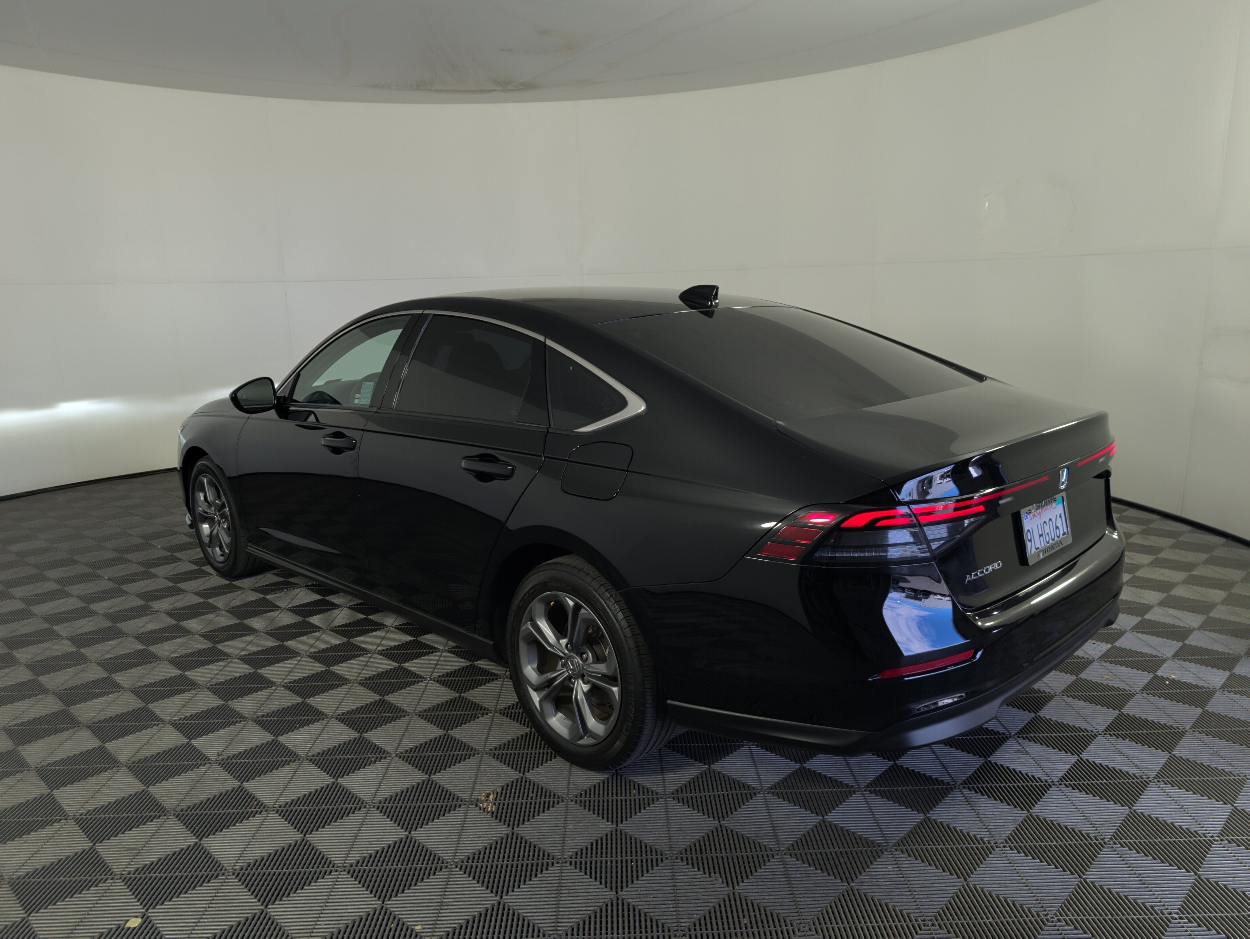 Certified 2024 Honda Accord EX image 6
