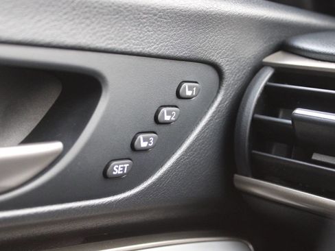 Used 2015 Lexus RC 350 image 43