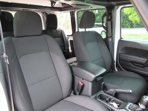 Certified 2023 Jeep Wrangler Sport image 9