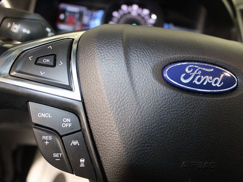 Certified 2024 Ford Edge SEL image 15