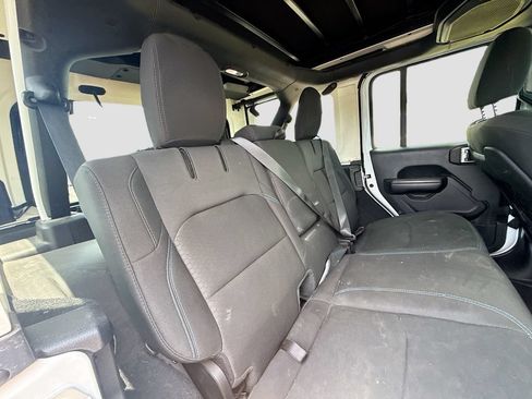 Used 2021 Jeep Wrangler Unlimited Rubicon 4xe w/ Safety Group AWD/4WD image 30