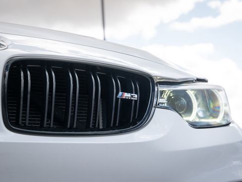 Used 2018 BMW M3 Base image 5