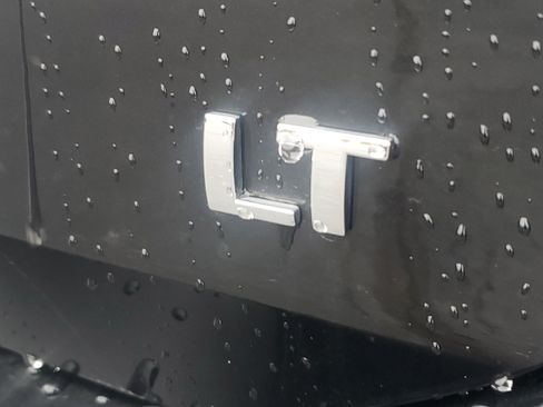 Used 2024 Chevrolet Equinox LT FWD image 31