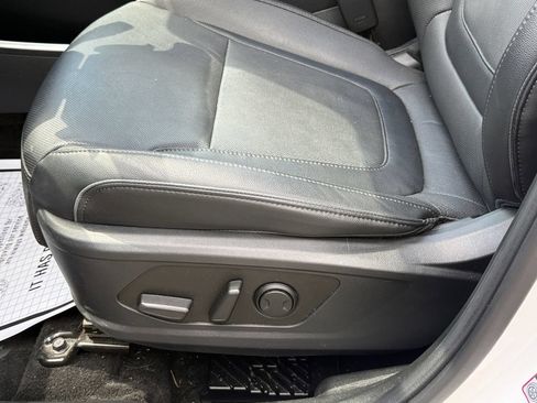 Certified 2024 Hyundai Tucson Limited AWD/4WD image 17