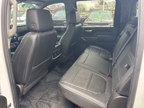 Used 2023 GMC Sierra 3500 Denali w/ Denali Ultimate Package image 12