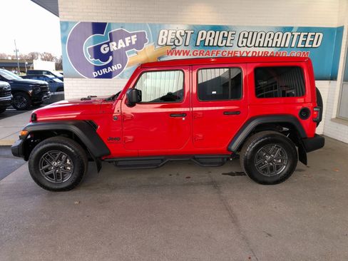 Used 2024 Jeep Wrangler Sport S image 5