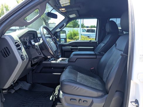 Used 2011 Ford F250 Lariat w/ Lariat Interior Pkg AWD/4WD image 27