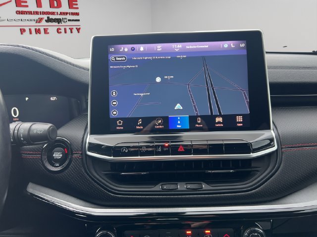 Used 2022 Jeep Compass Trailhawk w/ Trailhawk Elite Group AWD/4WD image 2