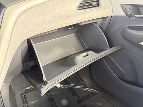 Used 2020 Chevrolet Bolt LT image 21