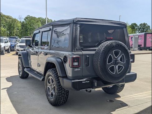 Used 2021 Jeep Wrangler Unlimited Sport AWD/4WD image 8