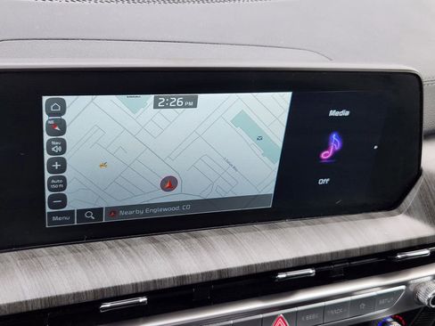 Used 2025 Kia Telluride EX w/ EX Captain's Chair Package image 28