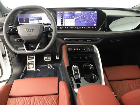 New 2026 Audi SQ5 Premium Plus AWD/4WD image 18