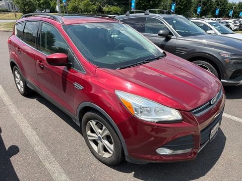 Used 2016 Ford Escape SE w/ Equipment Group 201A AWD/4WD image 14